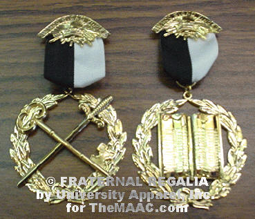 Knights Templar Grand Junior Warden Gold Uniform Lapel Pin Bar